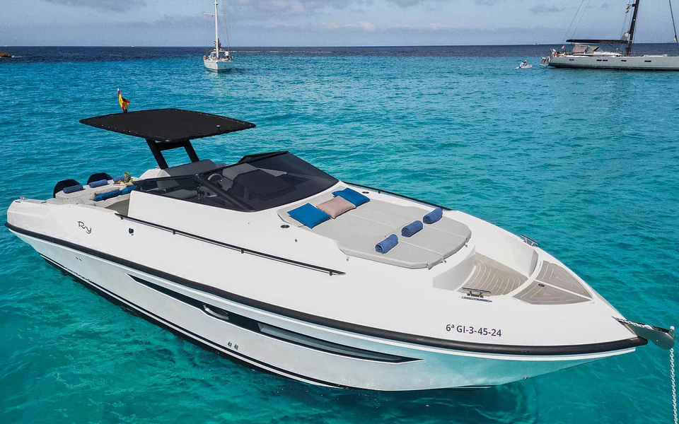 Memory Maker I — Rio Espera 34 Motoscafo in Ibiza
