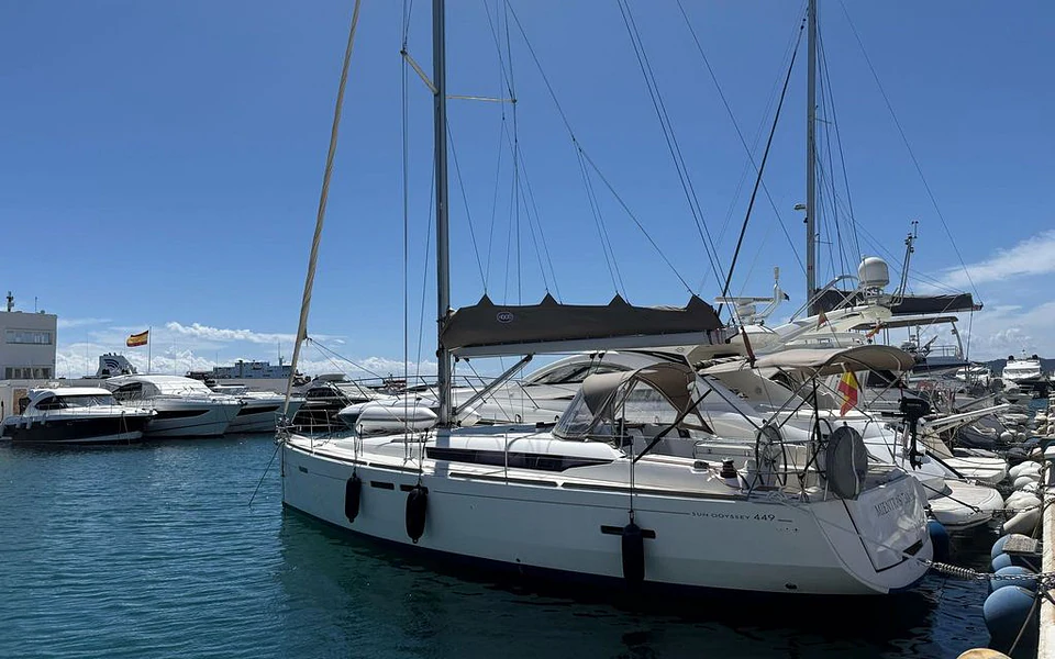 Mientras Tanto — Jeanneau Sun Odyssey 449 Barca a vela in Ibiza